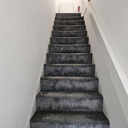 Modern & Stylish 1 Bedroom Flat In Bridgend Town Kültér fotó